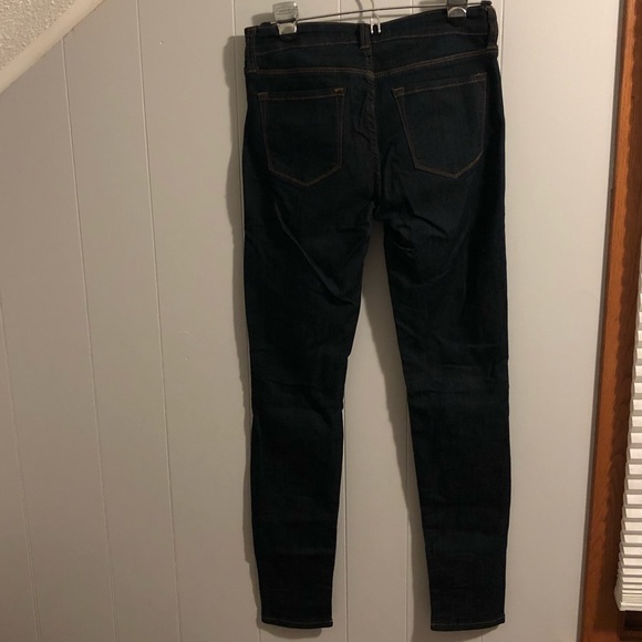 Dark wash, low-rise jegging - Picture 3 of 3